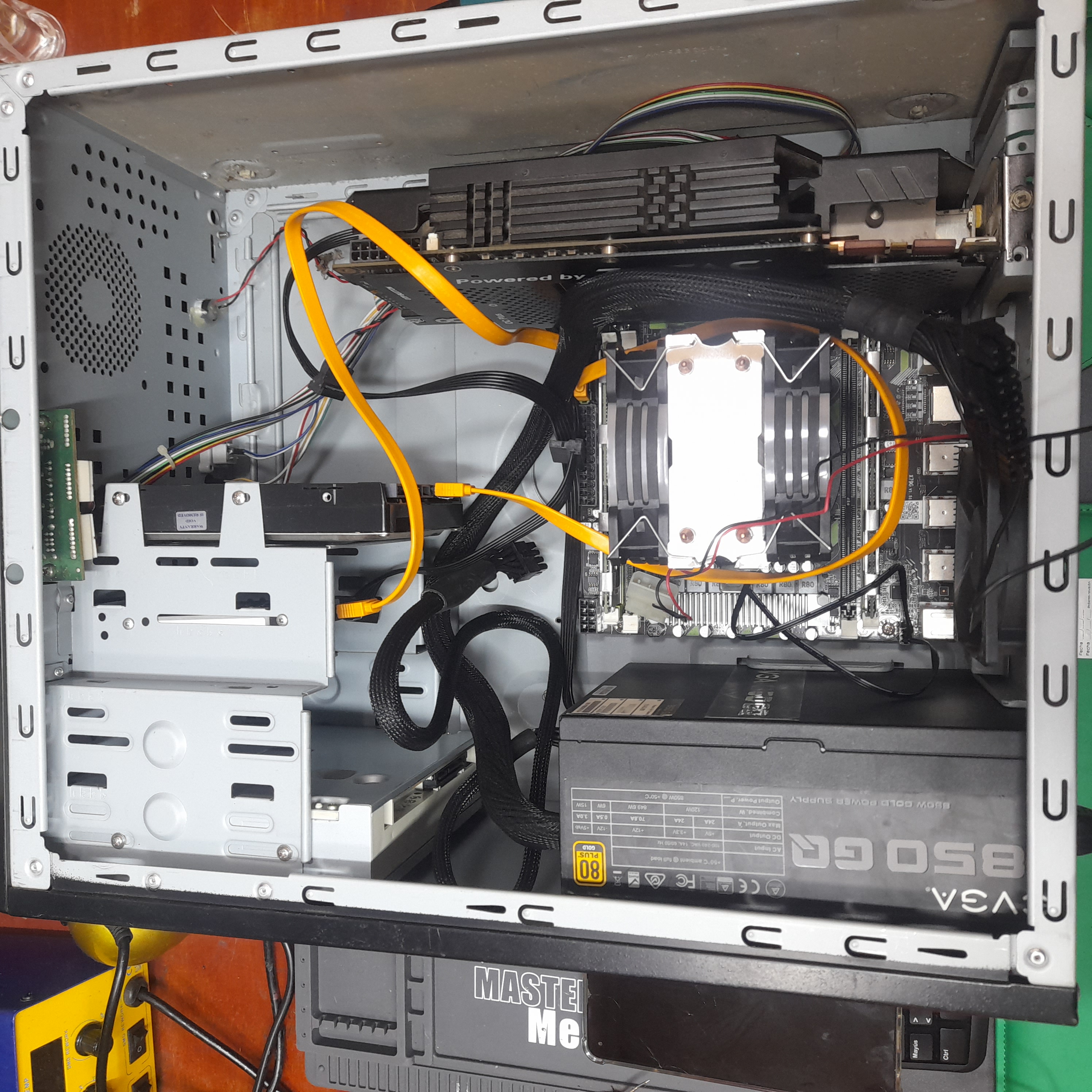 Informe técnico de computador dañado por variación de voltaje