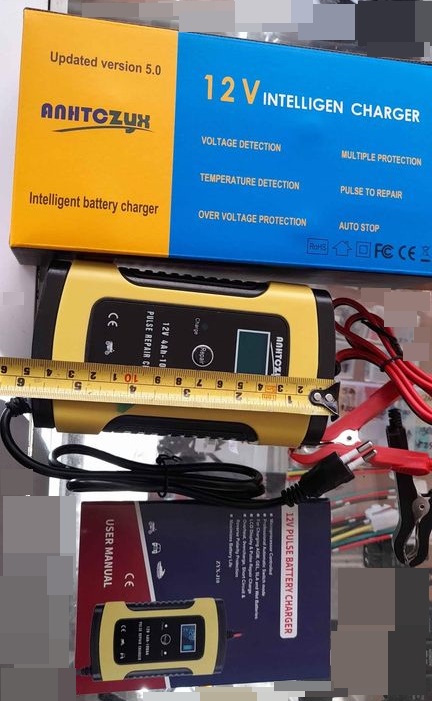 Cargador de baterias auto 12v 4AH hasta 100AH