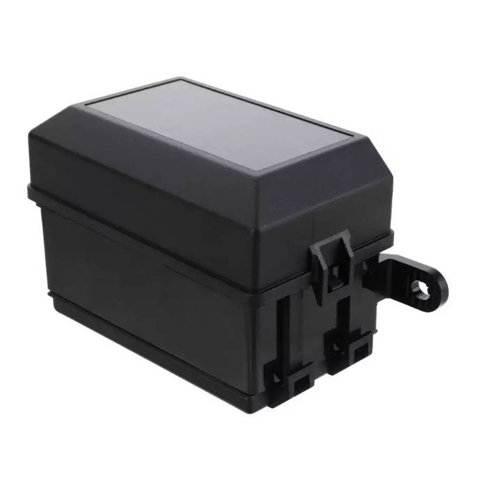 Caja de relay universal 12 ranuras con fusible , conectores y fundas para cableado.